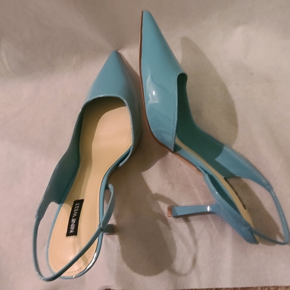 SOLD!!!!Nine West Women's Mollie Half d'Orsay Pump in Light Blue Patent Sz 12 - Picture 2 of 9